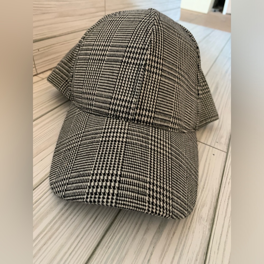 Classic Black and White Checkered Cap